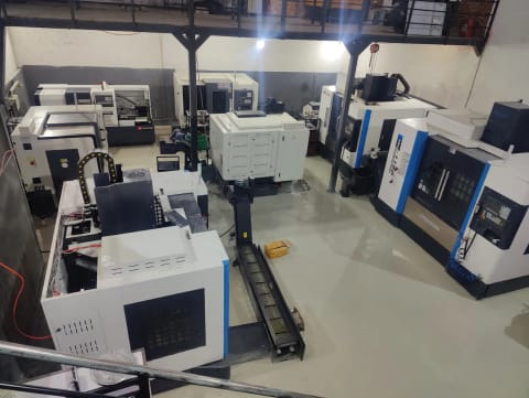 ZG machine shop with several CNC machining centres on the floor