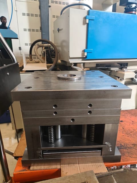 Assembled injection mould tool with guide pins and springs